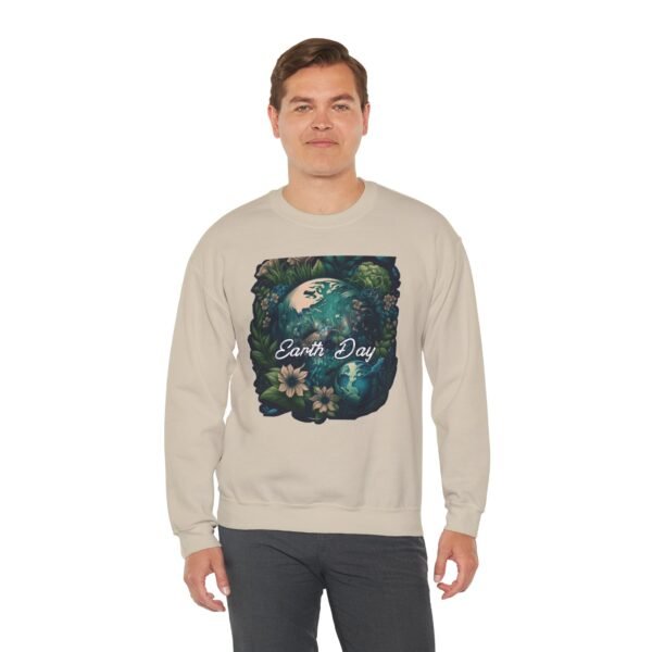 Unisex "ARTISTRY PRINTS" Heavy Blend™ Eco-Crewneck Sweatshirt - Image 9